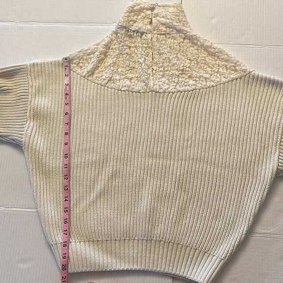 Cream Lace Knit Women's Sweater - Picture 3 of 7